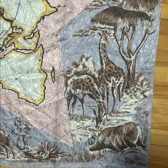 Christian Dior style Around the World 100% silk large square scarf - Picture 2 of 10
